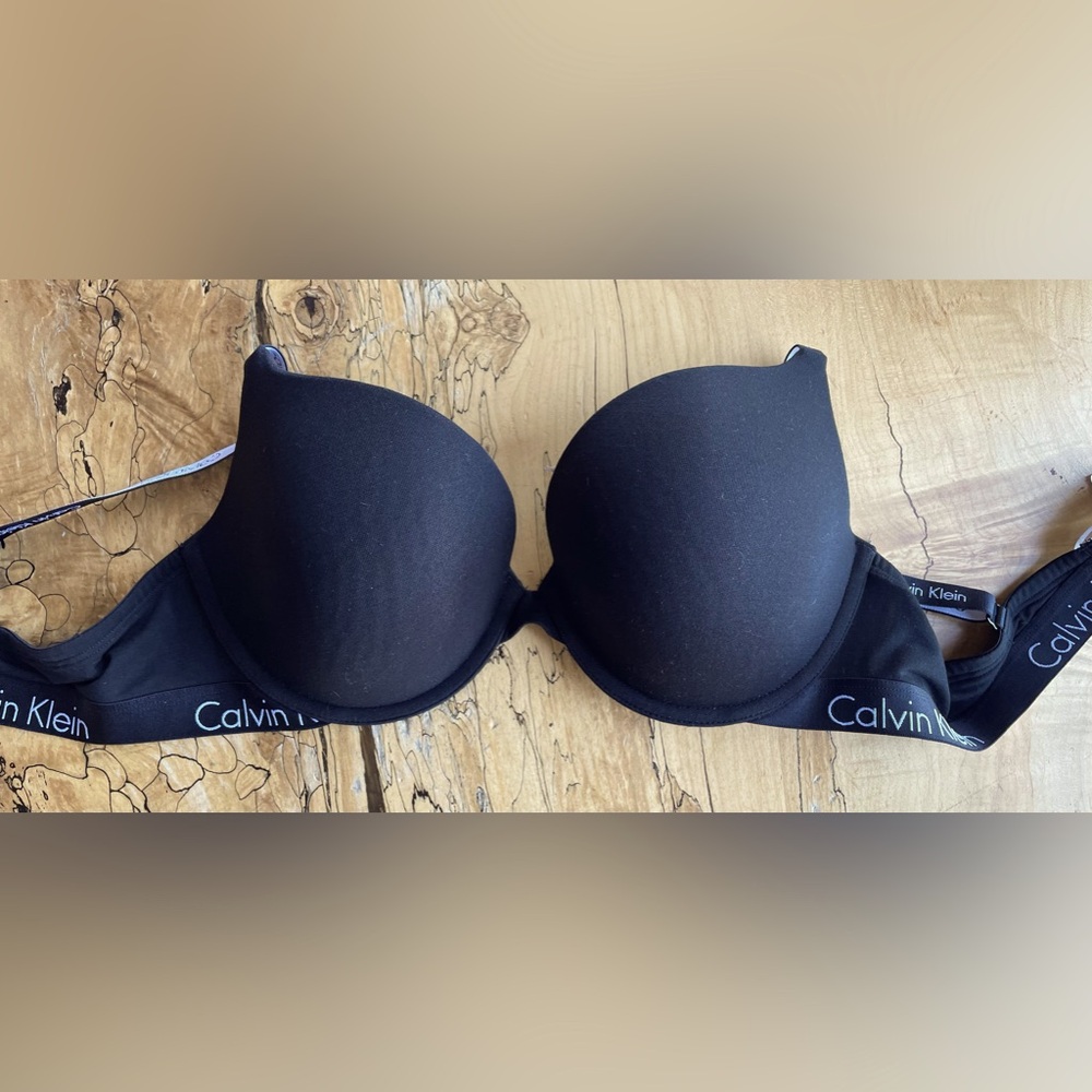 Calvin Klein Lightly Padded Underwire Full Coverage Bra